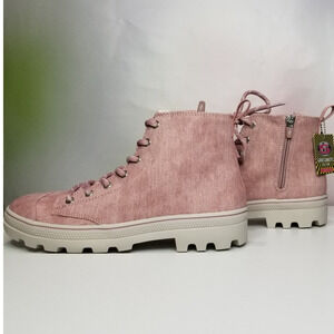 Skechers Women's Roadies-Mellowed Out Fashion Boot  Women Size 7 Pink NWT